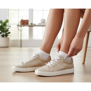 Soul Naturalizer Neela Sneakers in a Gold Metallic Finish - Size 7M